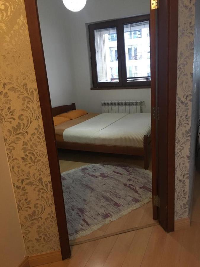 Two Rooms And Kitchen, Bathroom With Balcony Apartment Üsküp Dış mekan fotoğraf