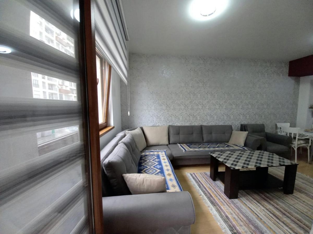 Two Rooms And Kitchen, Bathroom With Balcony Apartment Üsküp Dış mekan fotoğraf