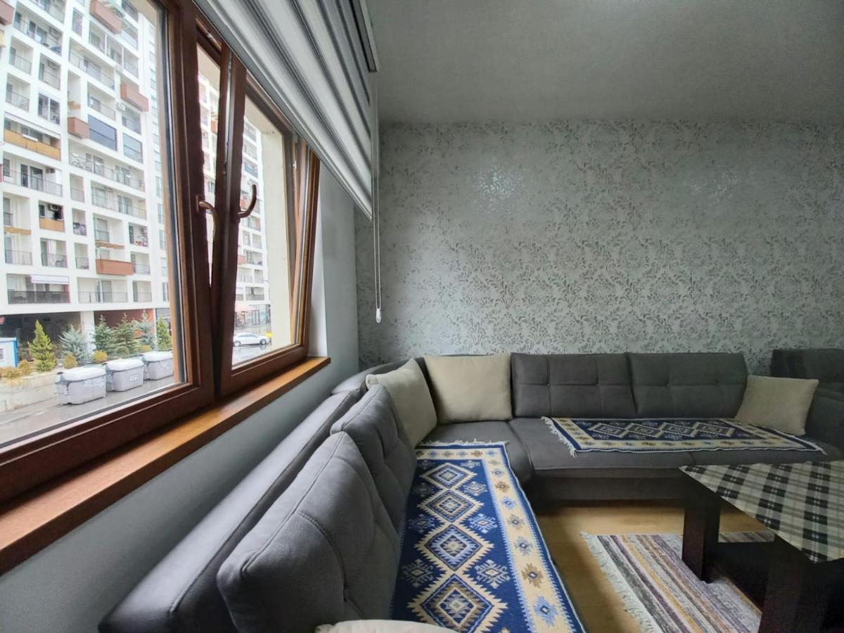 Two Rooms And Kitchen, Bathroom With Balcony Apartment Üsküp Dış mekan fotoğraf